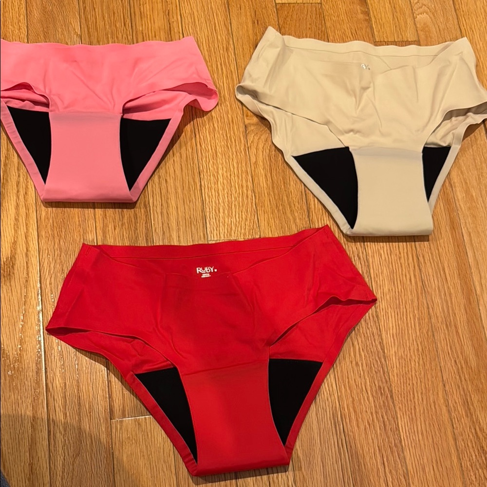 Ruby Love period underwear - lot of 3, size Youth XS